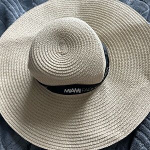 Miami Fashion Week straw floppy hat